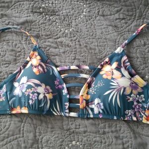 NWT Express bikini top